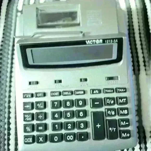 Victor 1212-3a digit commercial printing calculator 9.75x7.75 plug in or 4AA . - Picture 7 of 8